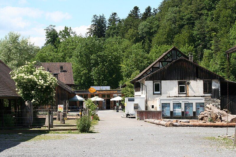 File:Besucherzentrum Sihlwald.JPG