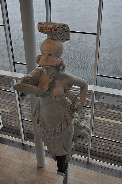 File:Figurehead 158.JPG