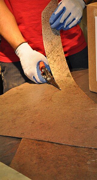 File:Flexible-stone-veneer-being-cut.jpg