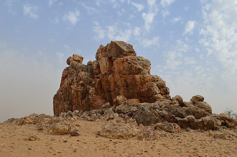 File:Hagr el-Merwa.jpg