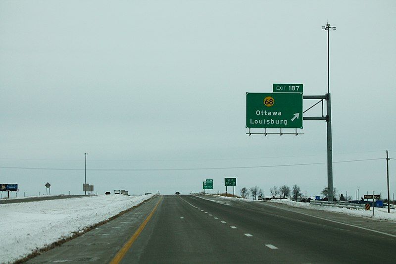 File:Int35nRoad-Exit187-KS68 (36757658355).jpg