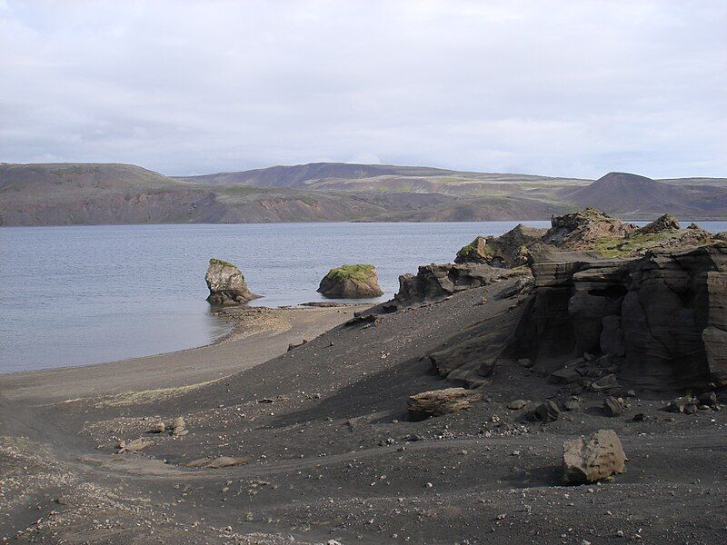 File:Kleifarvatn1.JPG