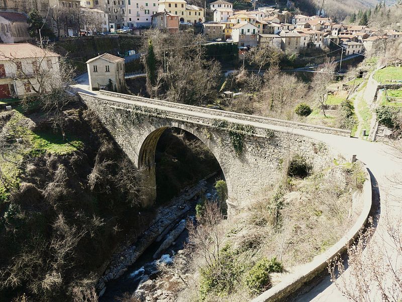 File:Lavina (Rezzo)-ponte.jpg