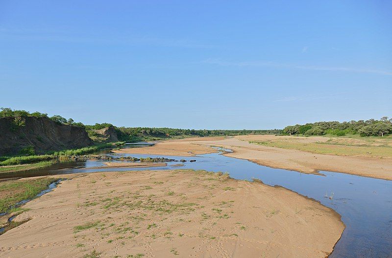 File:Letaba River (16651107134).jpg