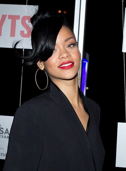 File:Rihanna2012.jpg