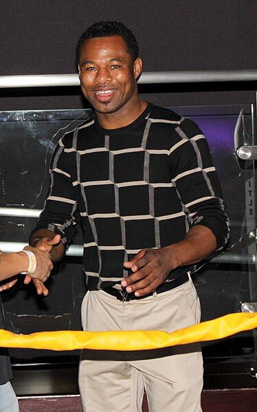 File:Shane Mosley 2010.jpg