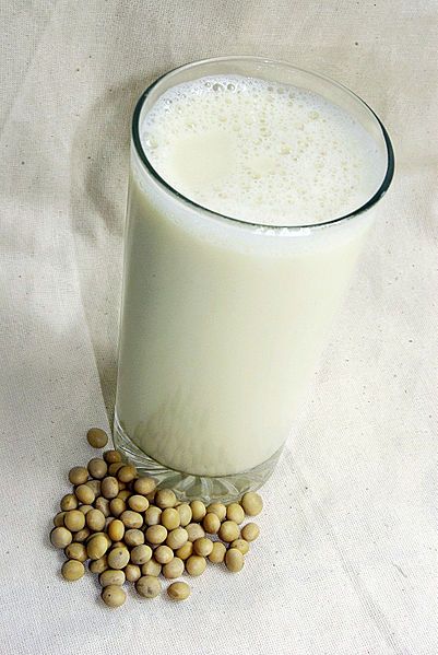 File:Soy milk (2).jpg