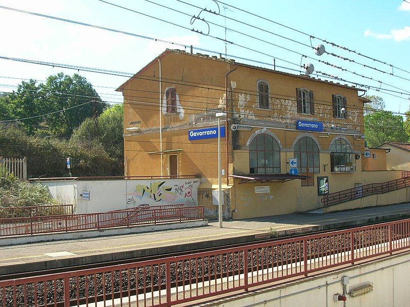 File:Stazione Gavorrano.jpg