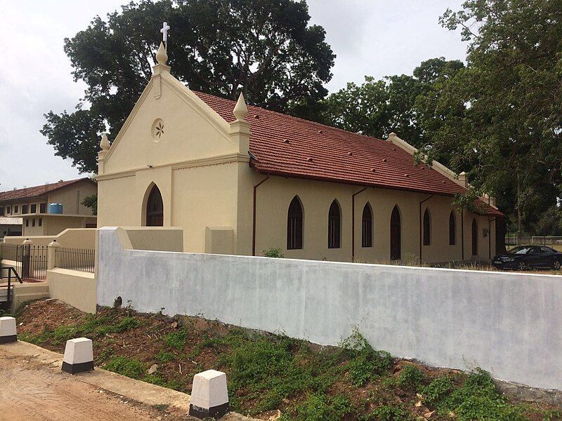 File:Tellippalai church 2016.jpg