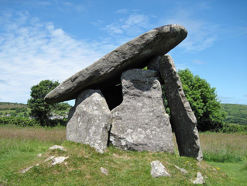 File:Trethevy Quoit 01.jpg