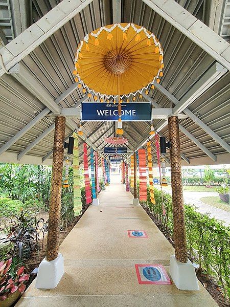 File:UWC Thailand walkway.jpg