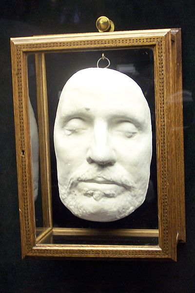 File:WarwickCastle CromwellDeathmaskcrop.JPG