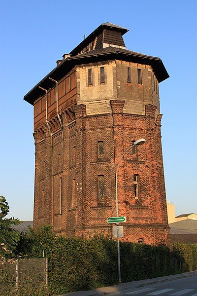 File:Wasserturm Amstetten.jpg