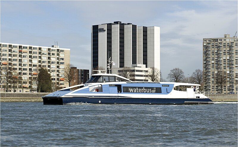 File:Waterbus.jpg