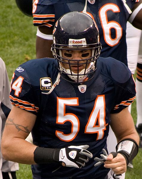 File:Brian Urlacher edit.jpg