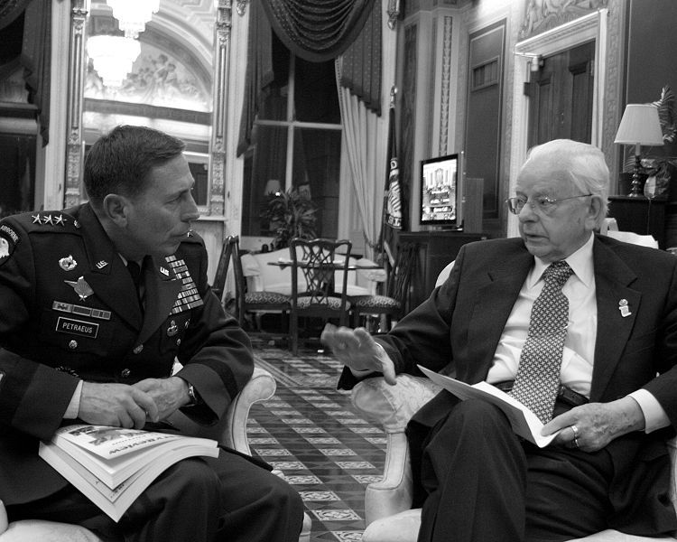 File:Byrd with petraeus.jpg