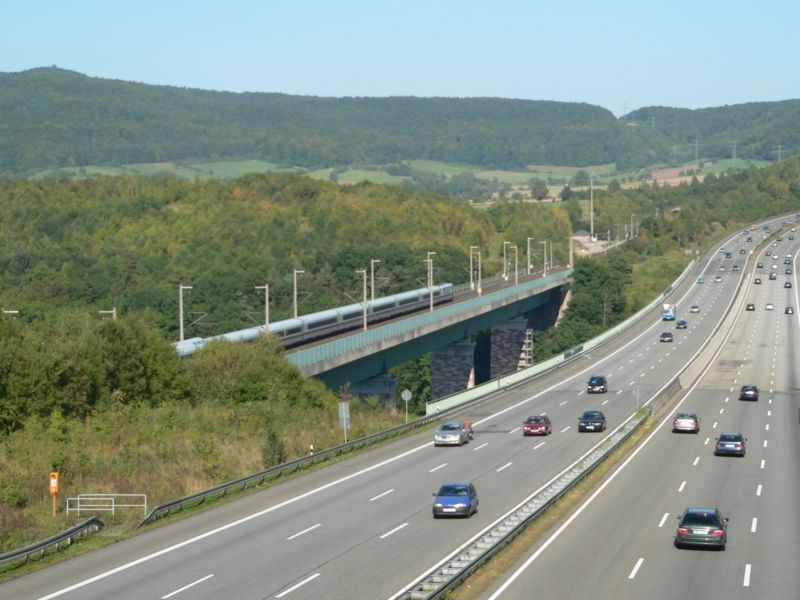 File:ICE-Werratalbruecke 1.jpg