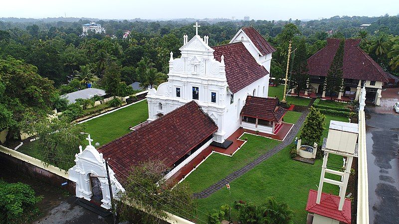 File:Kottayam Cheriapally Mahaedavaka.jpg