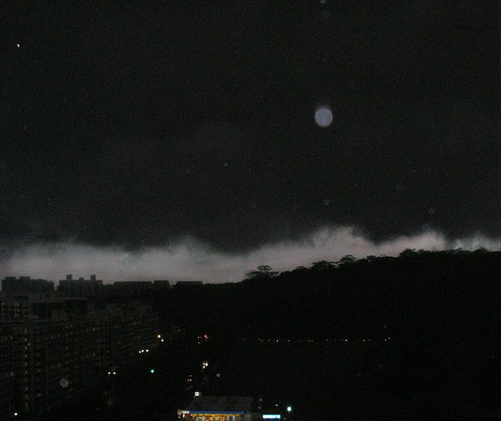 File:Low cloud.jpg