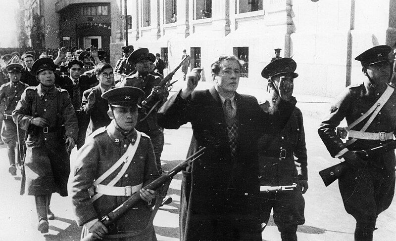 File:Nazi-insurrection-chile.jpg