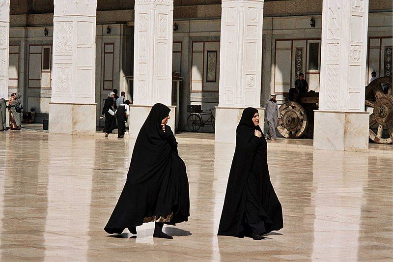 File:Pilgrims (48687347) (2).jpg