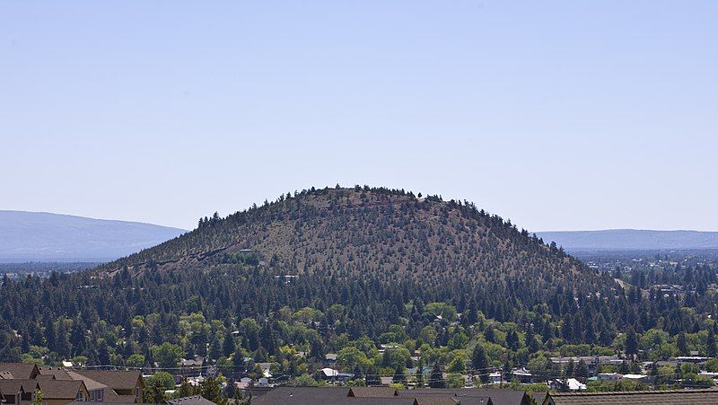 File:PilotButteBend.jpg