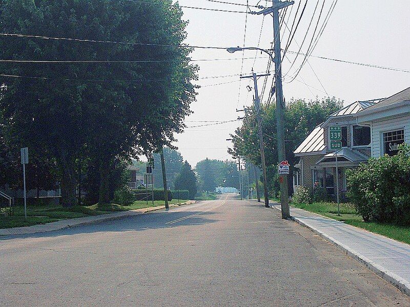 File:Route 339 (Saint-Lin-Laurentides).jpg