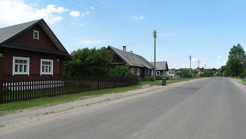 File:Rukainiai, gatvė.JPG