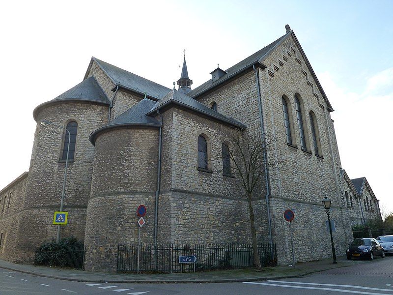 File:Simpelveld-Kerk (2).JPG