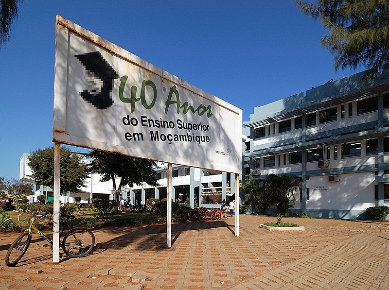 File:Universidade Eduardo Mondlane.jpg