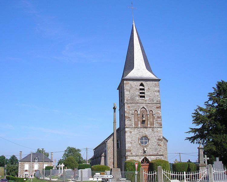 File:FranceNormandieChenedolleEglise.jpg