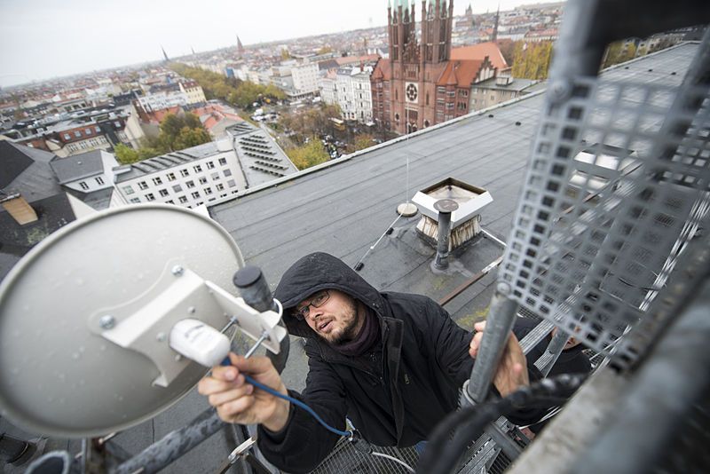 File:Freifunk-Initiative in Berlin.jpg