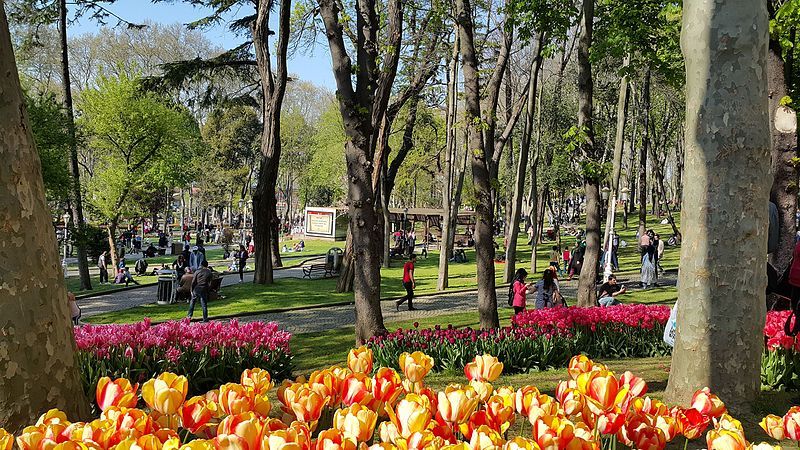 File:Gülhane Park, Istanbul.jpg