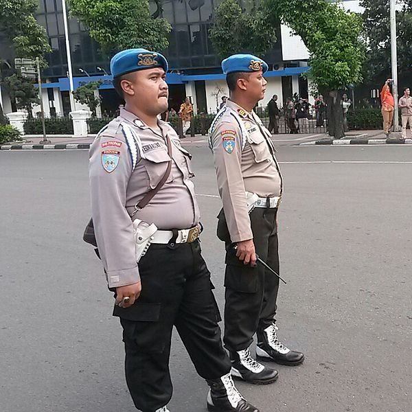 File:Indonesian police provosts.jpg