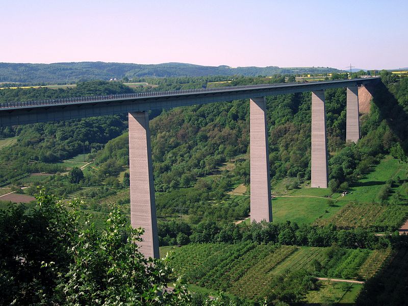 File:Moseltalbrücke1.jpg