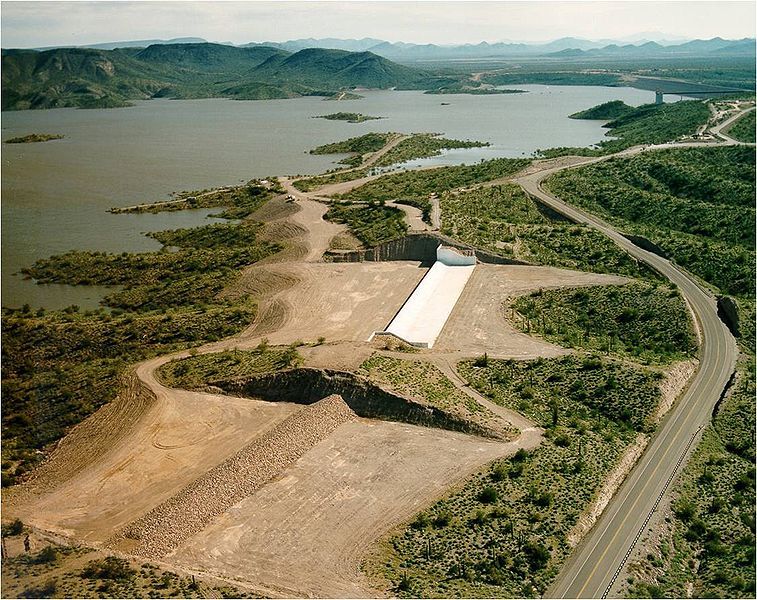 File:Newwaddelldamspillway.jpg