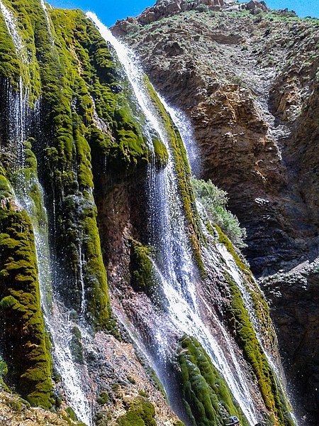 File:Pitniani waterfall.jpeg