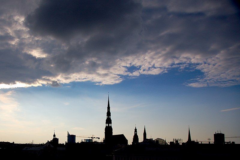 File:Riga silhouette.jpg