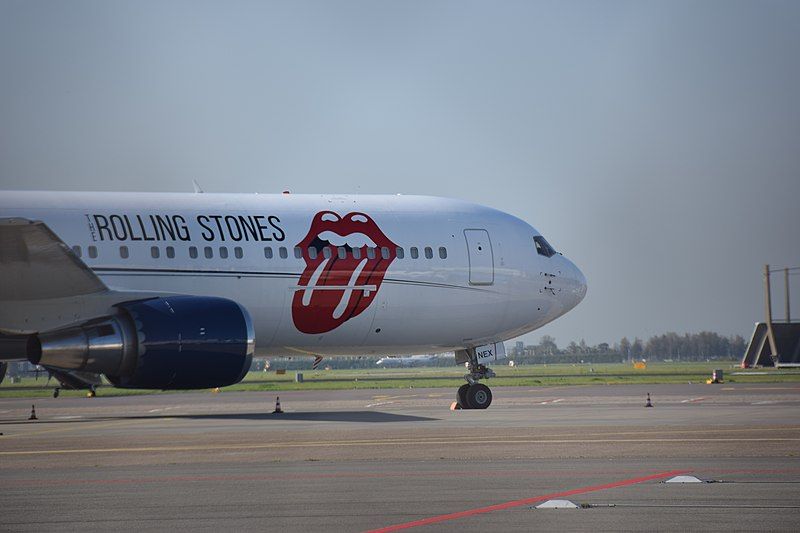 File:Rolling-stones-3426802 1280.jpg