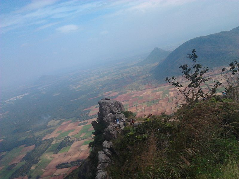 File:Scenry of ramakkalmedu.jpg