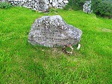 Tombstone with the names Hans Olavus Lisberg Danielsen and Dorete Bloch Danielsen and with the life data of both.