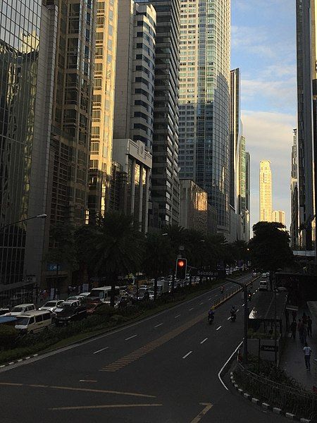 File:Ayala Avenue 2020.jpg