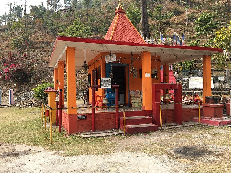 File:Bishnupaduka Temple.jpg