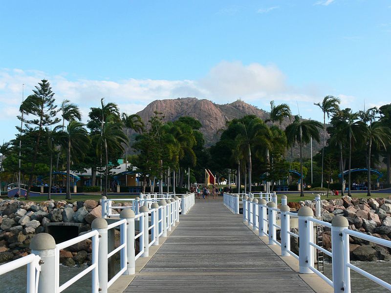 File:Castle Hill, Townsville.jpg