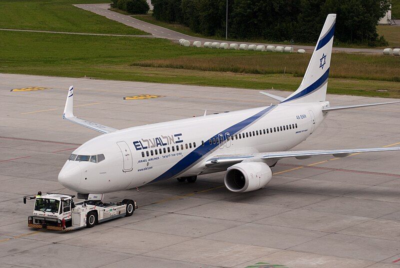 File:EL-AL-B737-800-with-winglets-during-pushback-at-zurich-airport.jpg