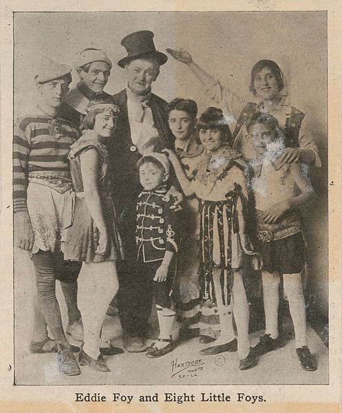 File:EddieFoyandtheSevenLittleFoys.1915.jpg