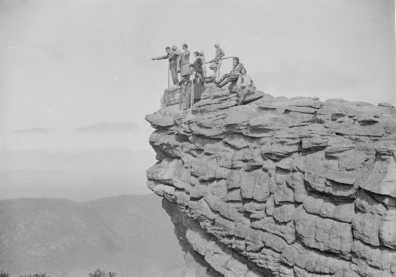 File:Hall's Gap Lookout.jpg