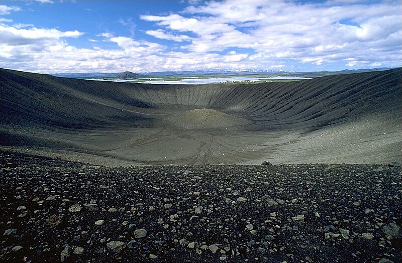 File:HverfellInnerCrater.jpg