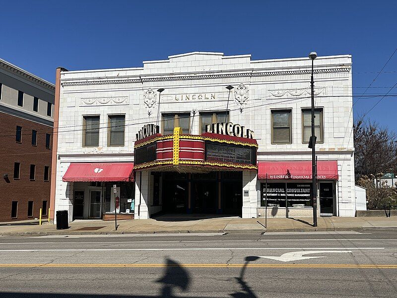 File:Lions Lincoln Theatre.jpg