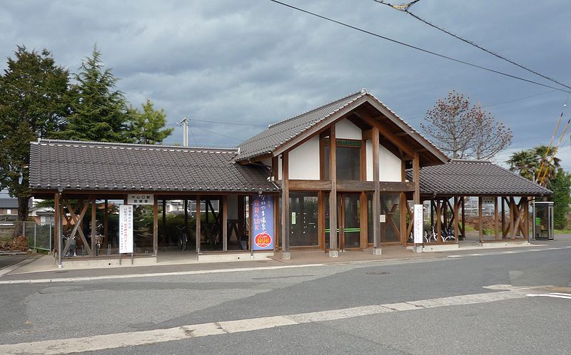 File:Nakayamaguchi Station.jpg